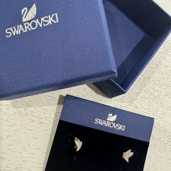 Swarovski Lilia Stud Earrings, Butterfly, White, Rhodium plated (with box!) - Picture 3 of 4